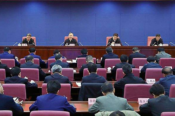 國務(wù)院安委辦、應(yīng)急管理部召開全國煤礦安 全生產(chǎn)工作緊急視頻會議強(qiáng)調(diào) 深刻吸取煤礦重大事故教訓(xùn) 舉一反三抓好風(fēng)險防控 確保歲末年初安 全形勢穩(wěn)定